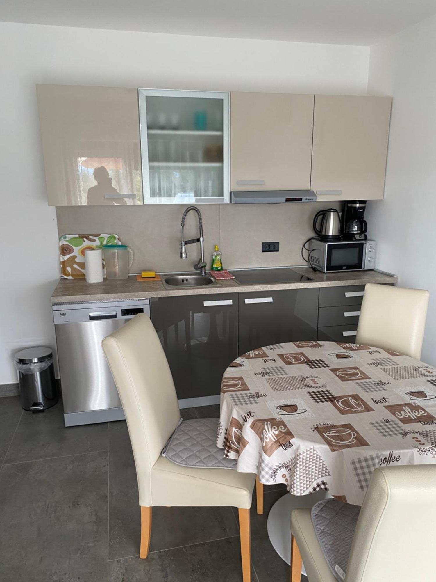 Apartman Lidija Linardići Zewnętrze zdjęcie
